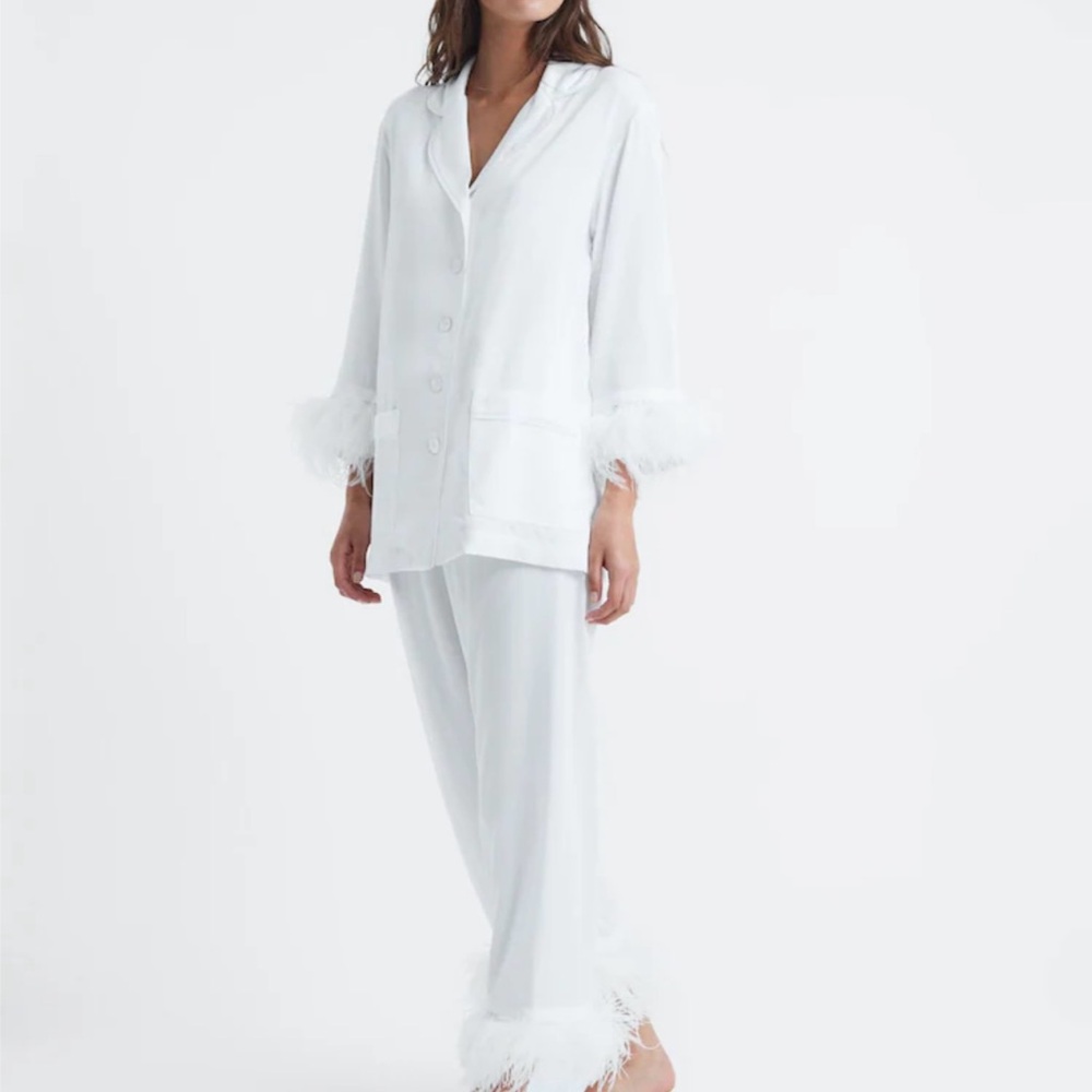 Chic White Feather Trim Pajama Set